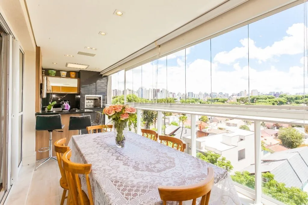 Furnished 158 m² apartment with 3 bedrooms and 5 bathrooms — photo 9
