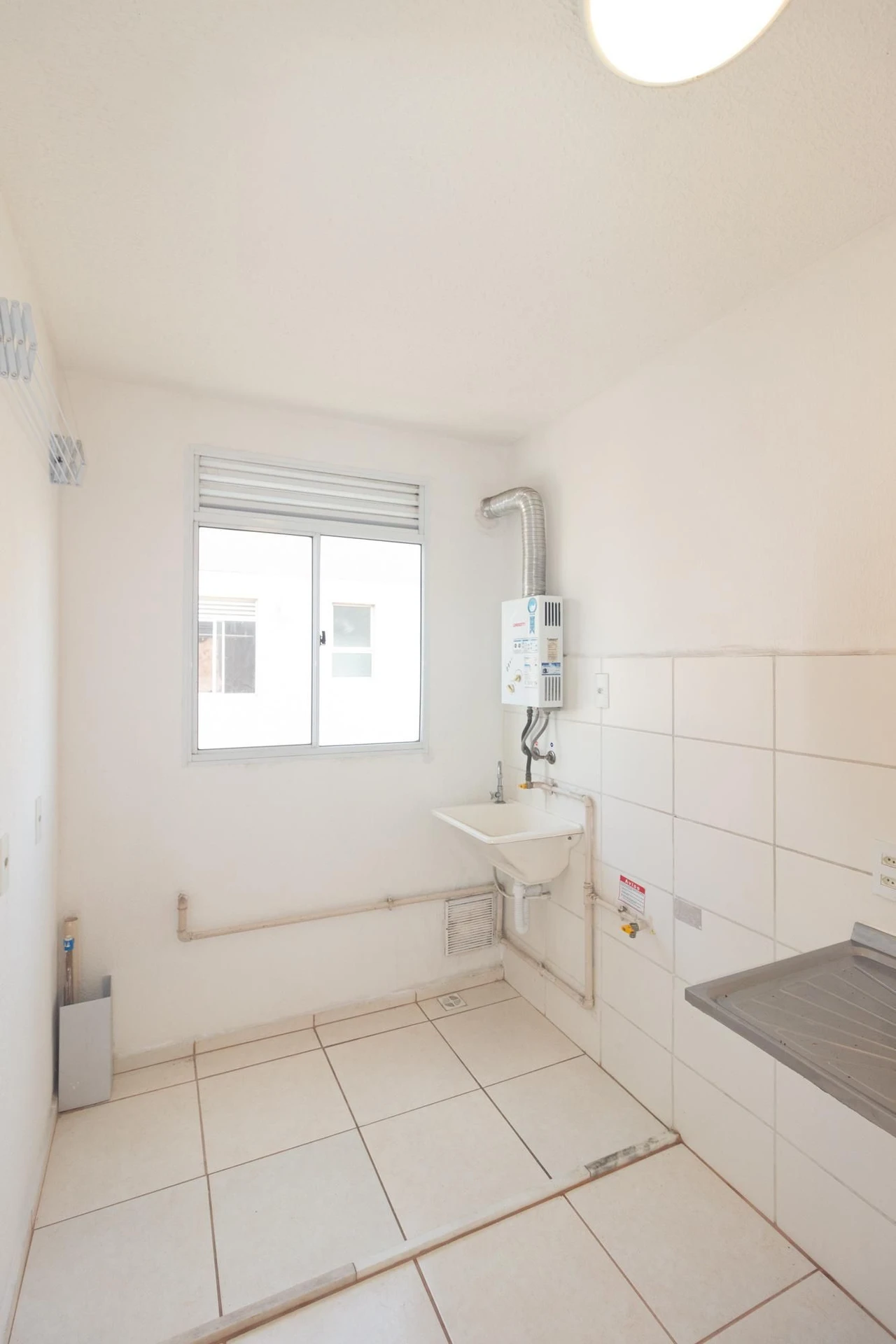 Mountain view in a 2-bedroom apartment, 37 m² — photo 32