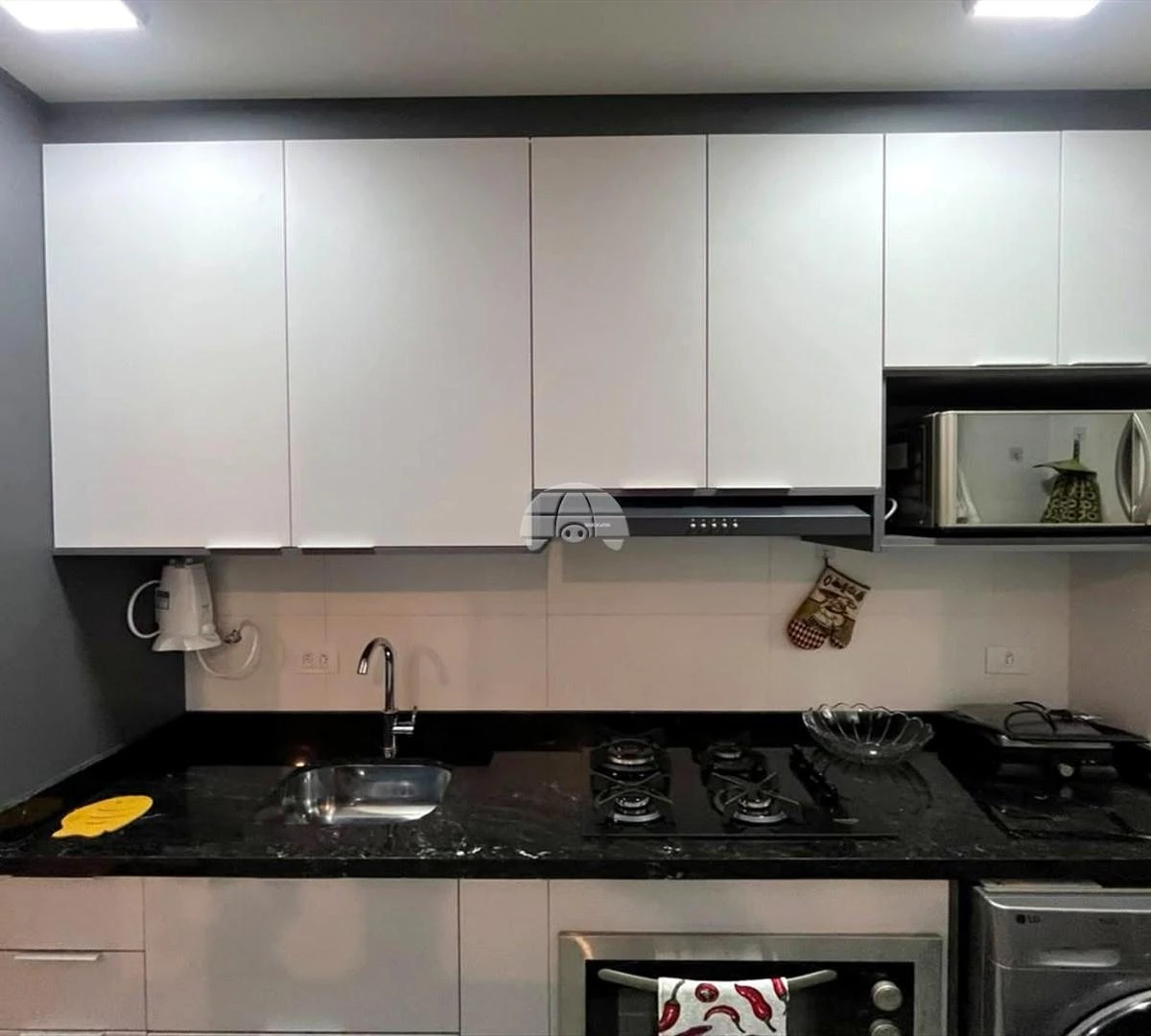 Departamento de 2 dormitorios con ventanales de piso a techo — photo 34