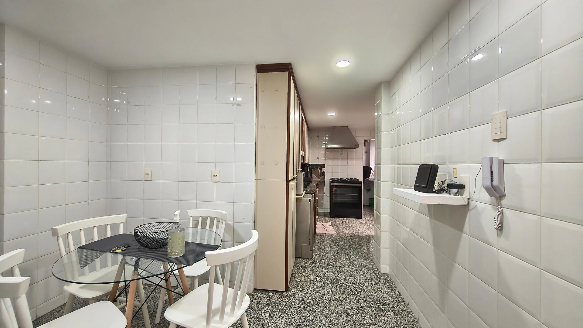 Washing machine in a 4-bedroom apartment, 205 m² — photo 8