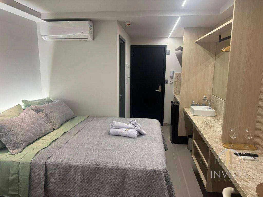 1-bedroom apartment with en-suite and 1 parking space — photo 5