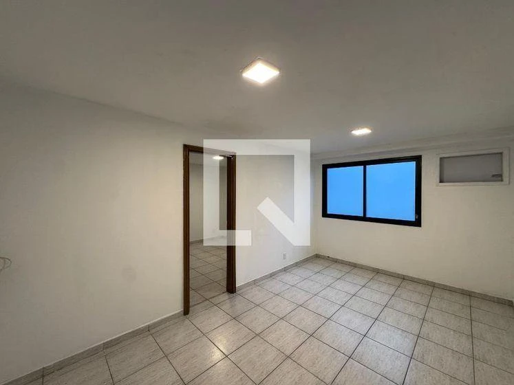 One-bedroom apartment in a building with a pool — photo 3