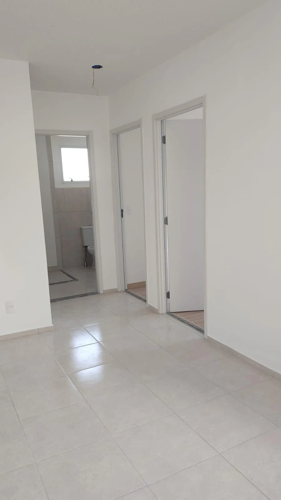 Apartamento de 2 dormitorios y 1 baño con plaza — photo 7