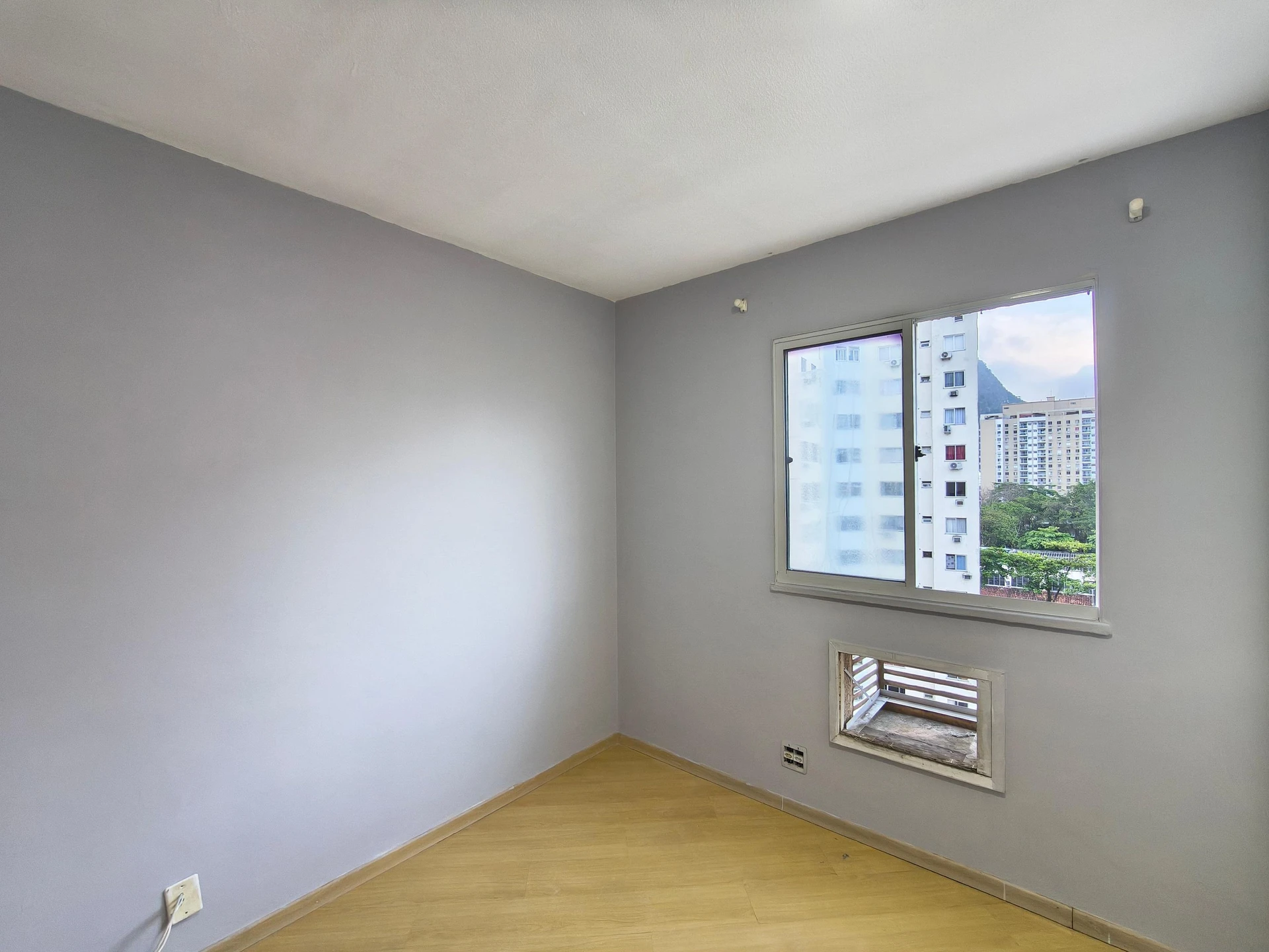 Home office in a 2-bedroom apartment, 50 m² — photo 4