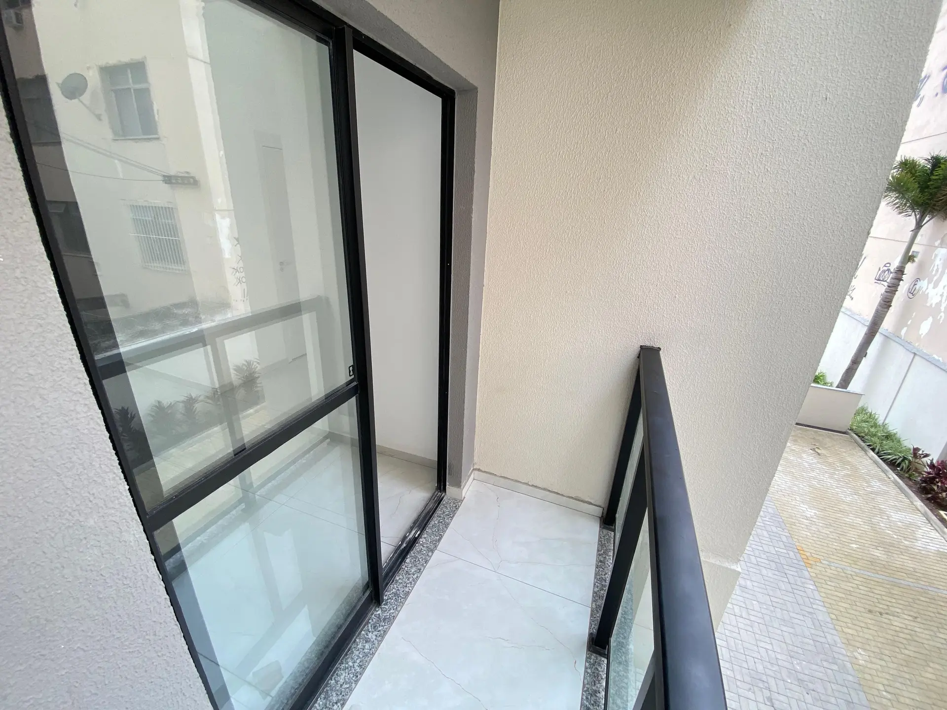 Rental apartment with 2 bedrooms and 4 parking spaces — photo 34