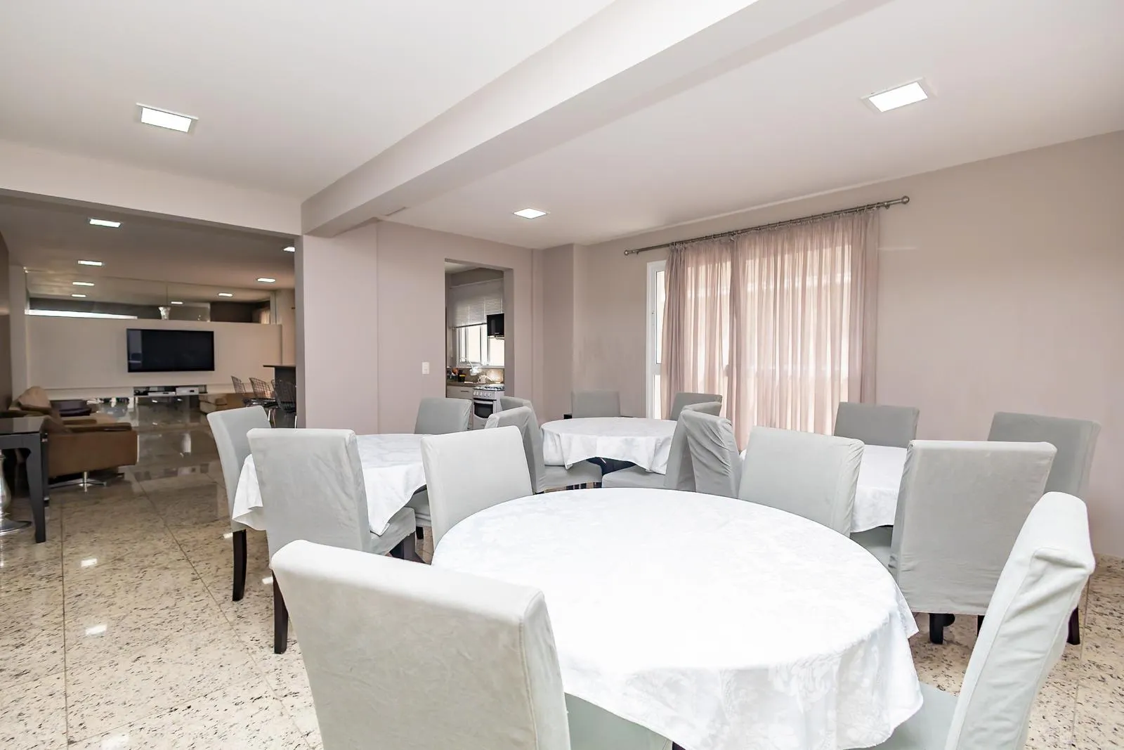 Home office in a 2-bedroom apartment, 95 m² — photo 65