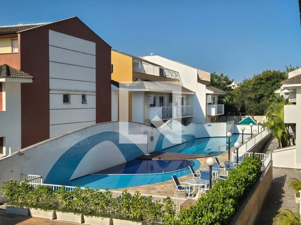 Casa de 4 dormitorios con balcón y 3 plazas de parking — photo 26