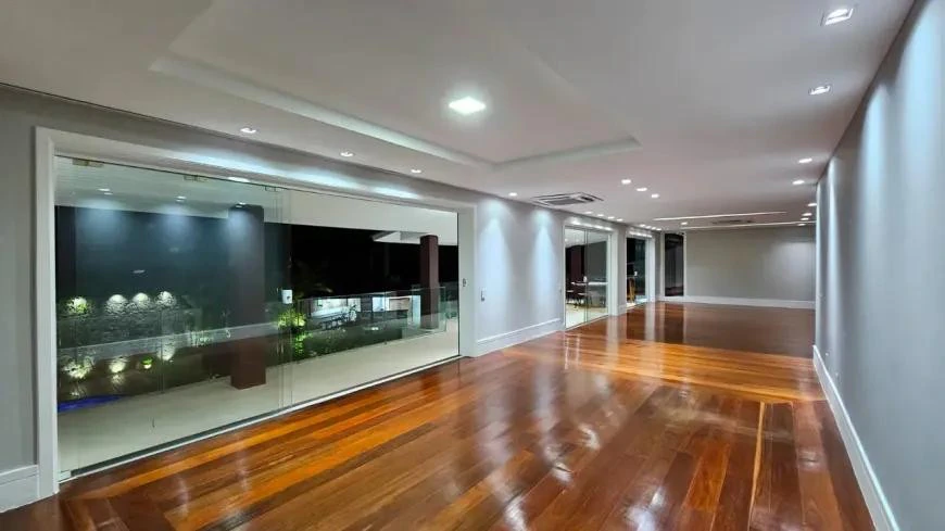 Rental house with 4 en-suite bedrooms and a pool — photo 2