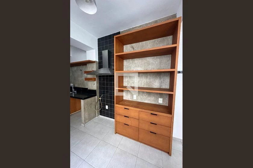 4-bedroom rental apartment with 225 m² and parking — photo 29