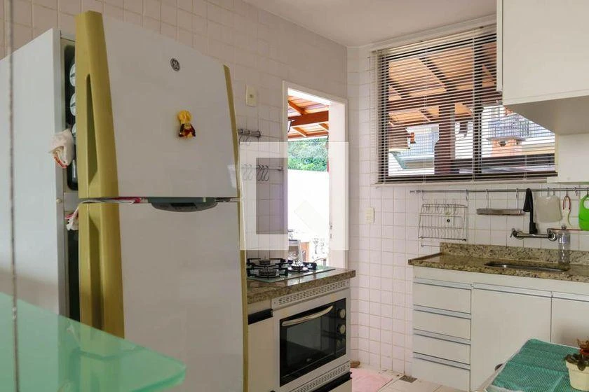 Furnished 2-bedroom apartment with 76 m² and open kitchen — photo 25