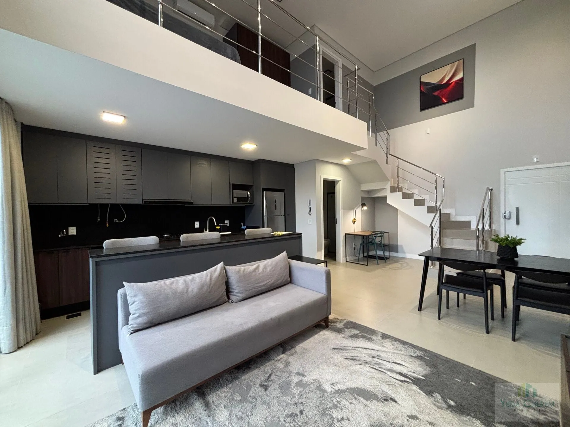 One-bedroom apartment with a home office