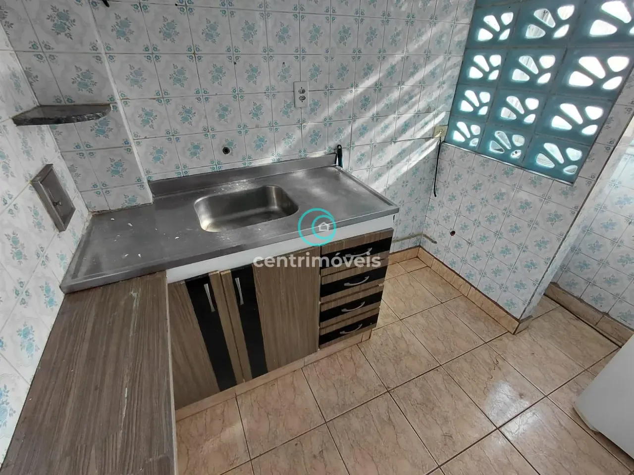 Apartamento com 2 quartos, 1 banheiro e 1 vaga — photo 3