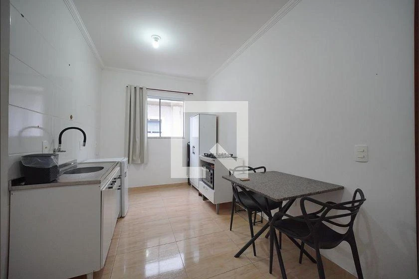 Furnished studio, 30 m², with a home office — photo 3