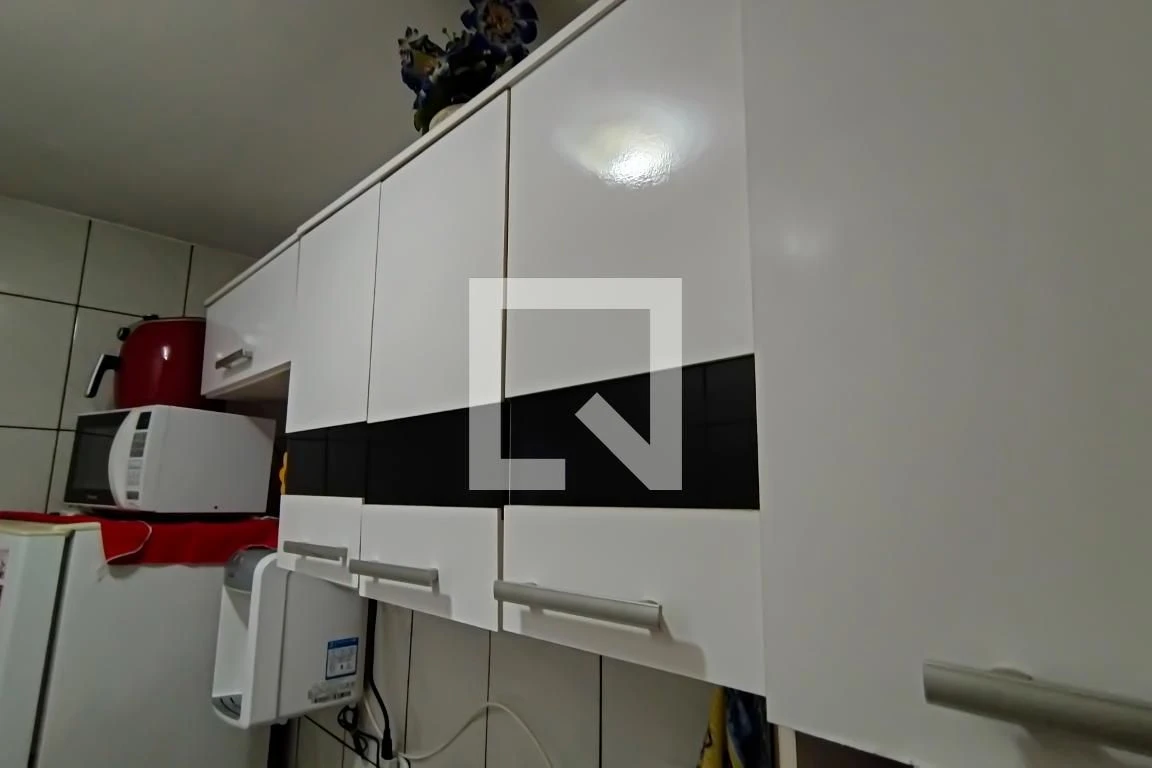 Apartamento amueblado de 1 dormitorio con cocina separada — photo 7