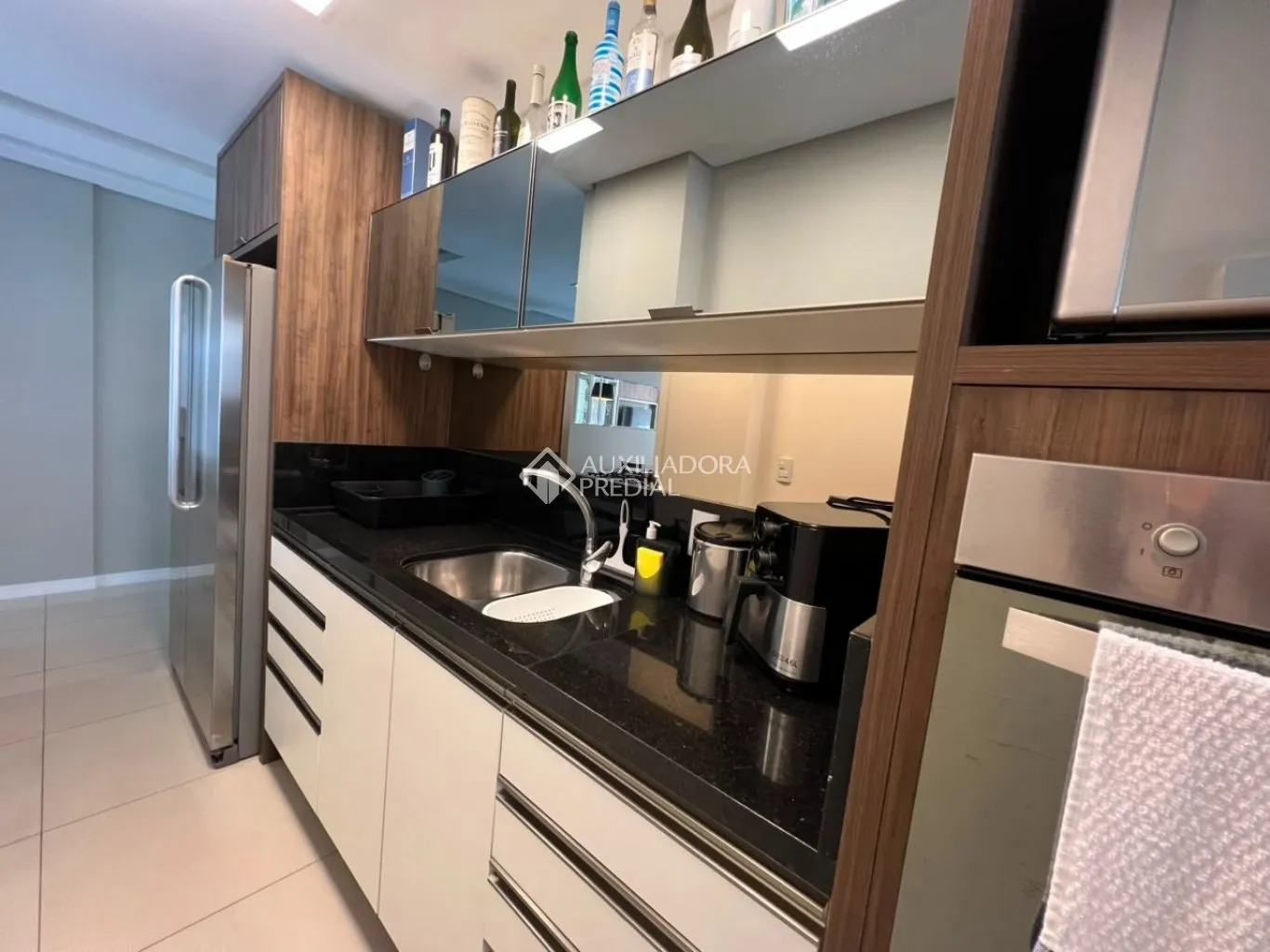 Apartamento amueblado de 2 dormitorios y cocina abierta — photo 7