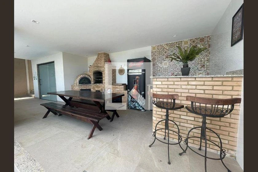 Furnished apartment, 492 m², with a glass-enclosed balcony — photo 46