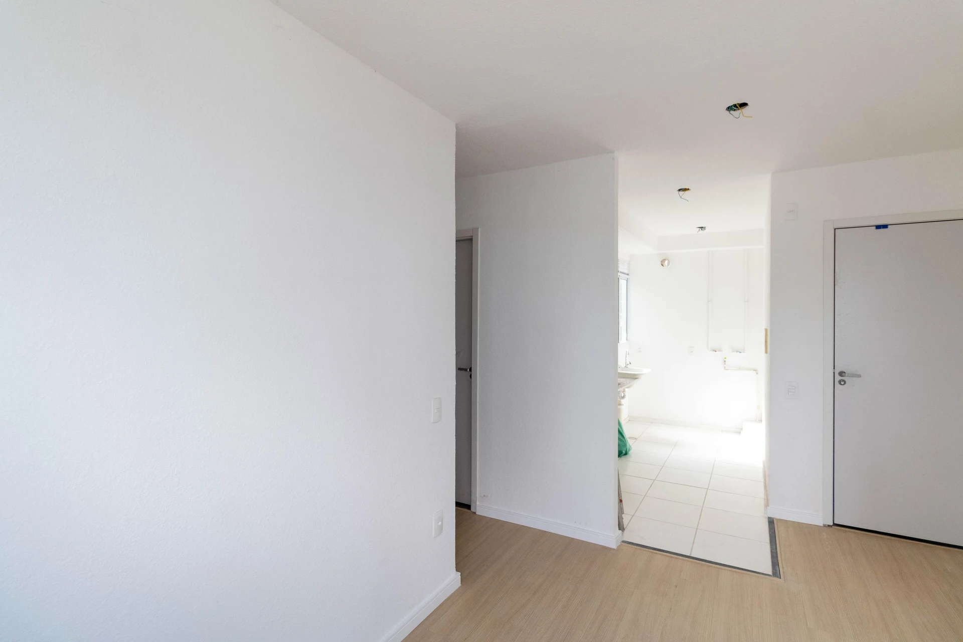 Unfurnished 2-bedroom apartment with no parking — photo 22