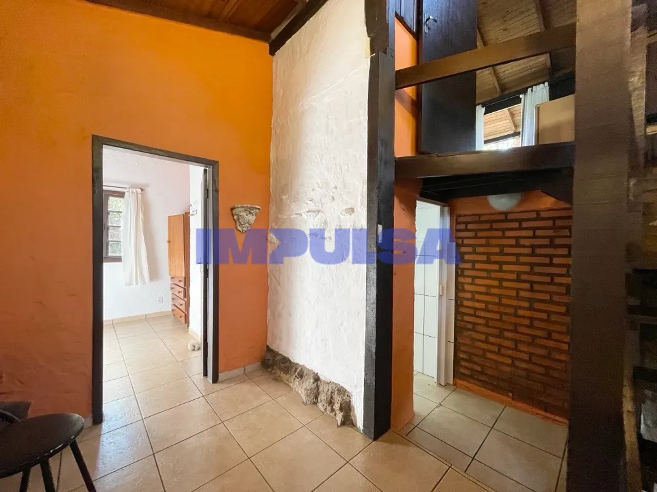 3-bedroom house with a fireplace in Florianópolis — photo 27