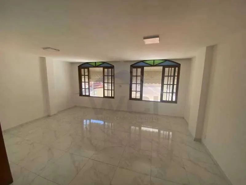 Triplex house with 5 bedrooms and 5 bathrooms and parking for 5 — photo 18