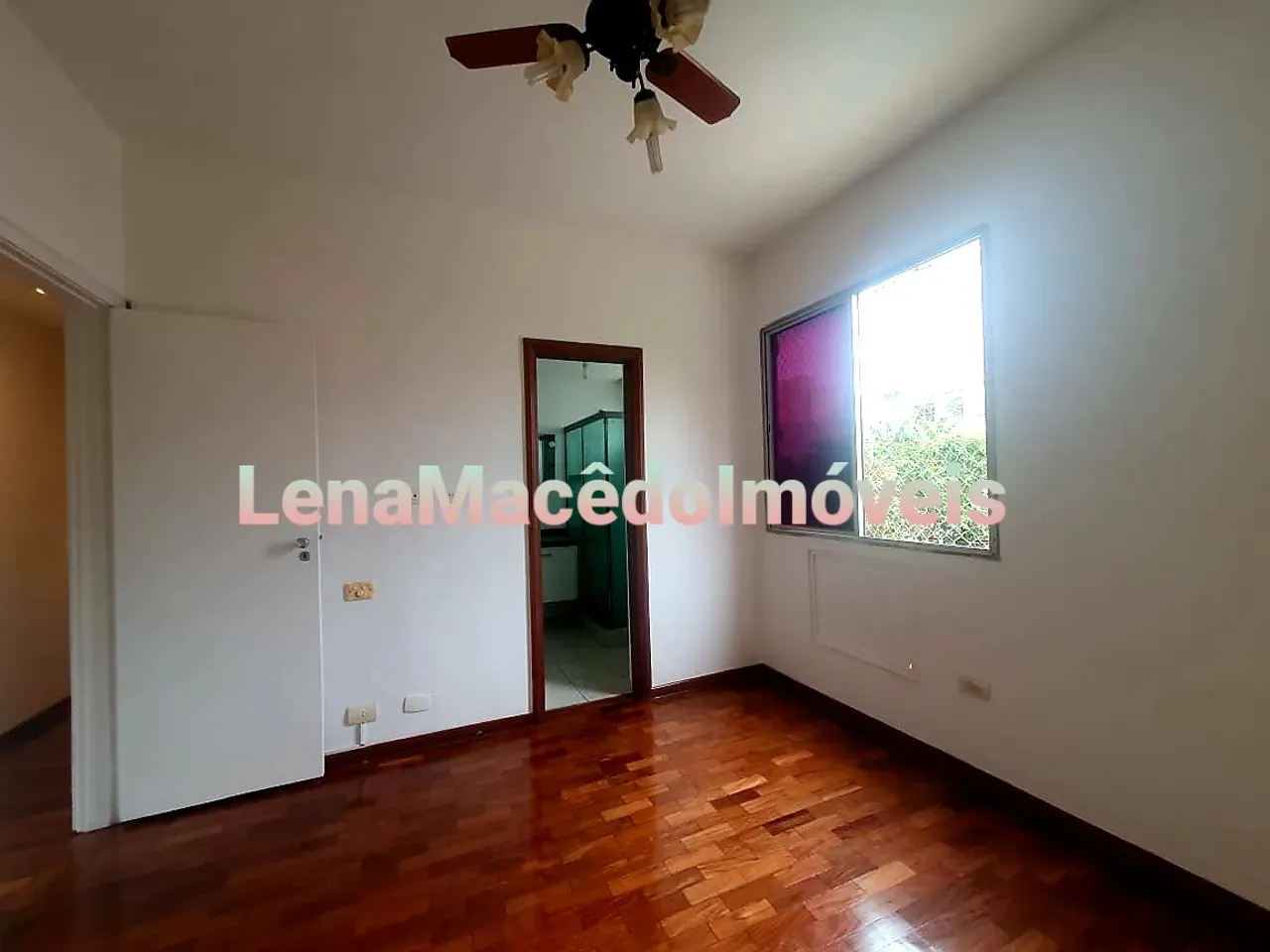 4-bedroom apartment with balcony and 1 parking space — photo 24