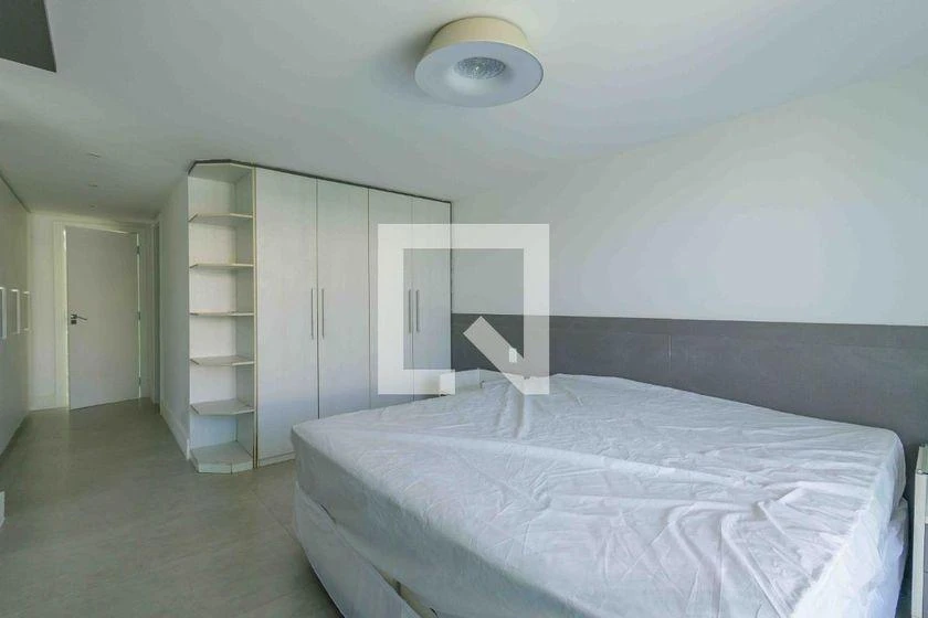 6-bedroom house with 470 m² and 7 parking spaces — photo 22