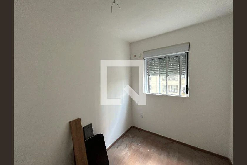 Apartamento de 2 quartos em condomínio com piscina — photo 32