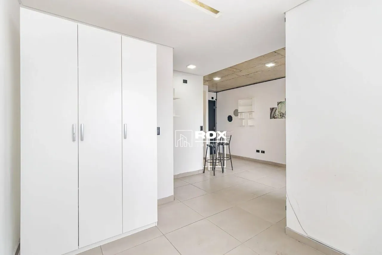 Estudio con 1 dormitorio, 1 baño y balcón con barbacoa — photo 10