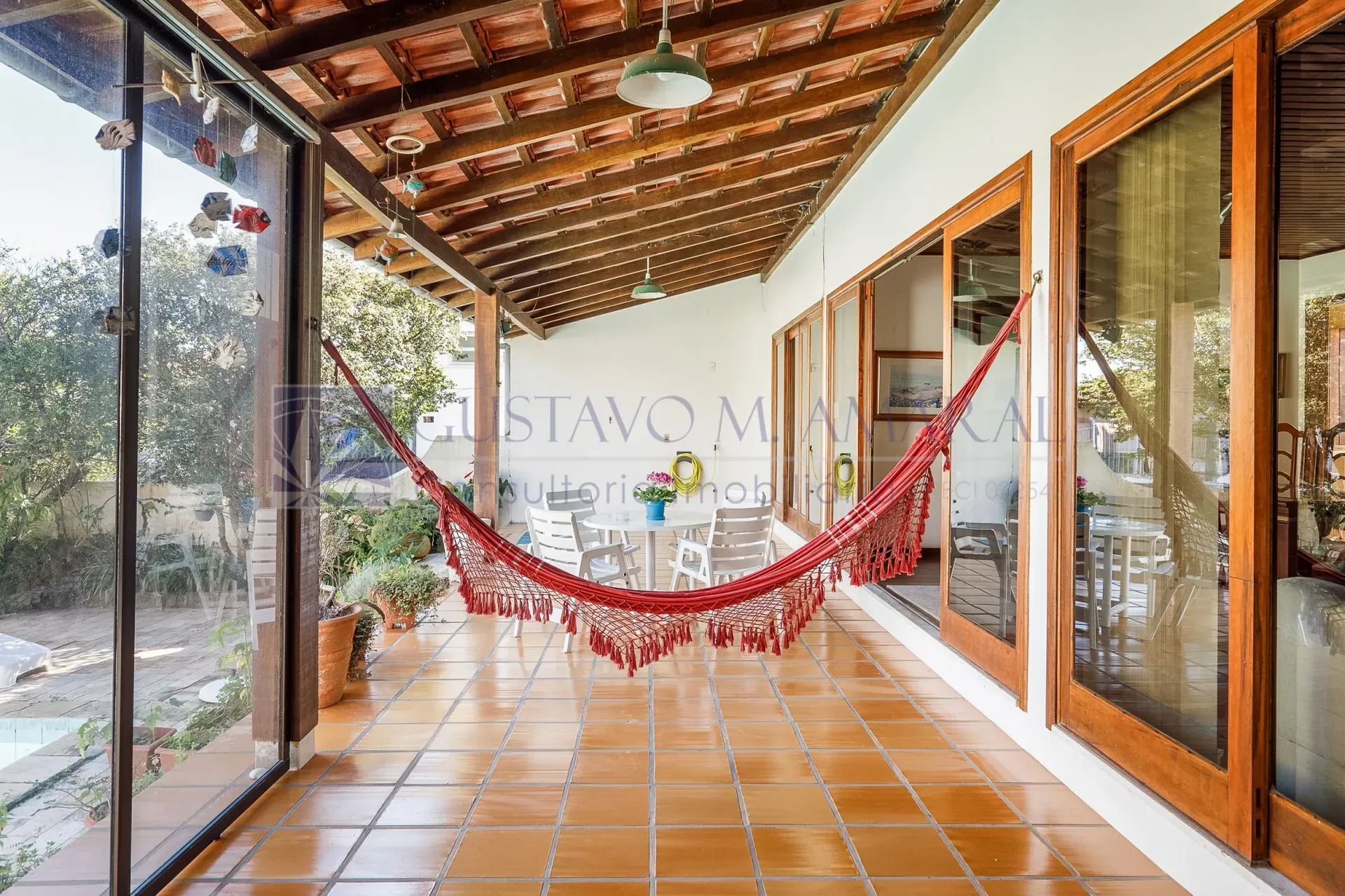 380 m² house with a bathtub and floor-to-ceiling windows — photo 6