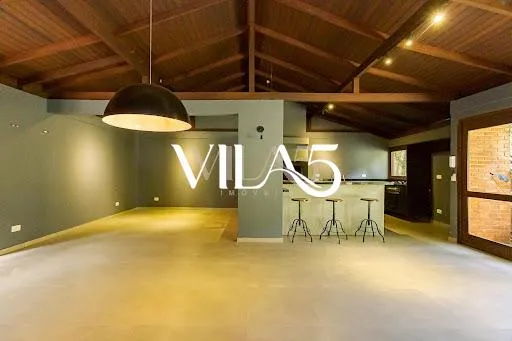 3-bedroom house with a bathtub in Curitiba — photo 29