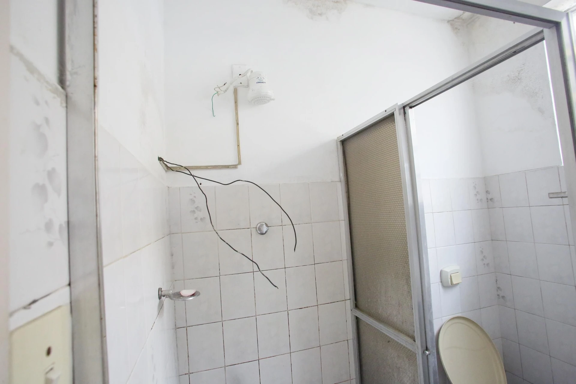 2-bedroom apartment with 2 bathrooms and no parking — photo 12
