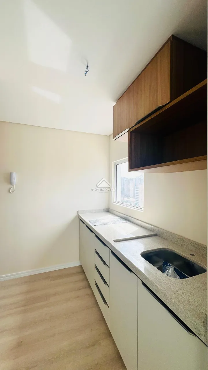 Apartamento de 1 dormitorio de 27 m² con balcón y parking — photo 4
