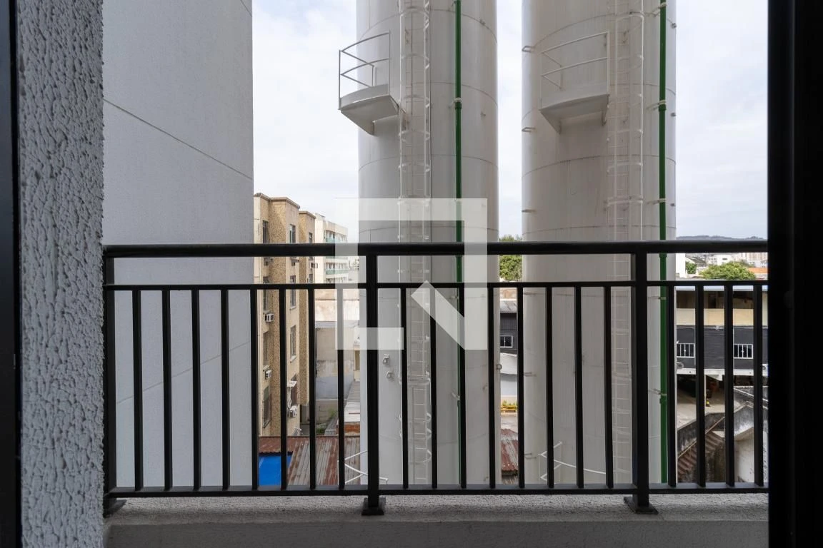 Apartment, 55 m², with wood or laminate floors — photo 9
