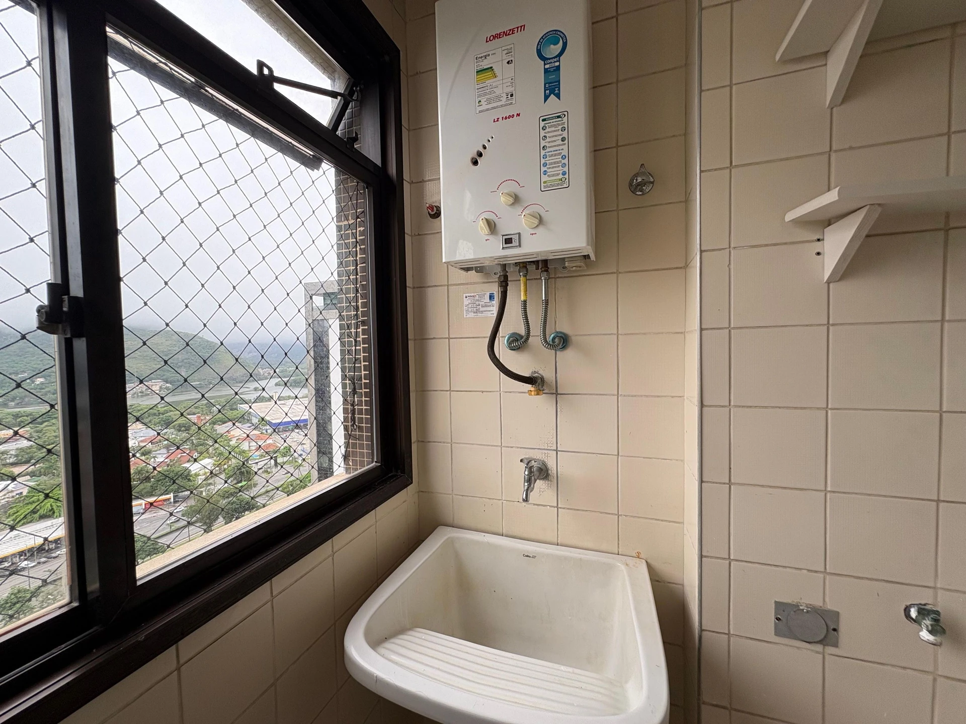 2-bedroom apartment with a glass-enclosed balcony — photo 25