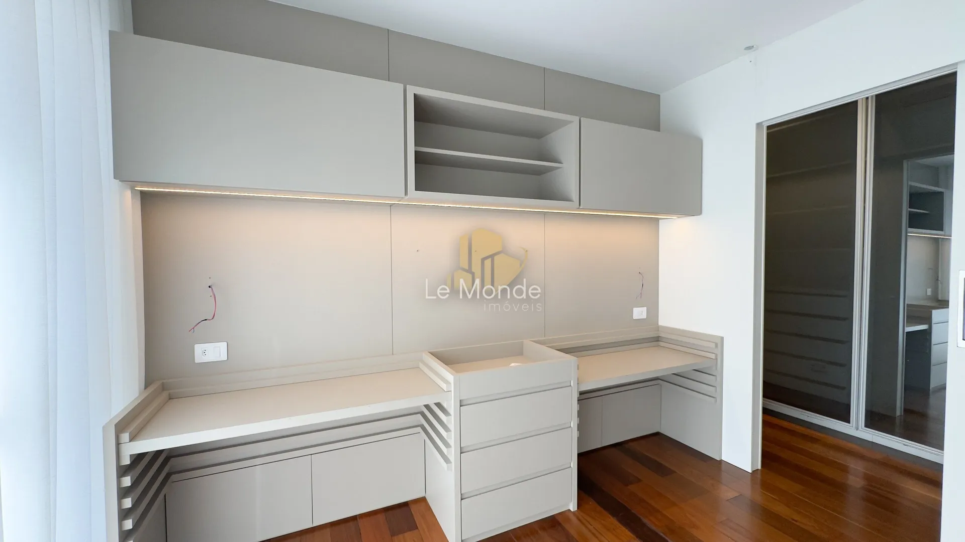 Duplex apartment with 3 bedrooms and 156 m² — photo 46