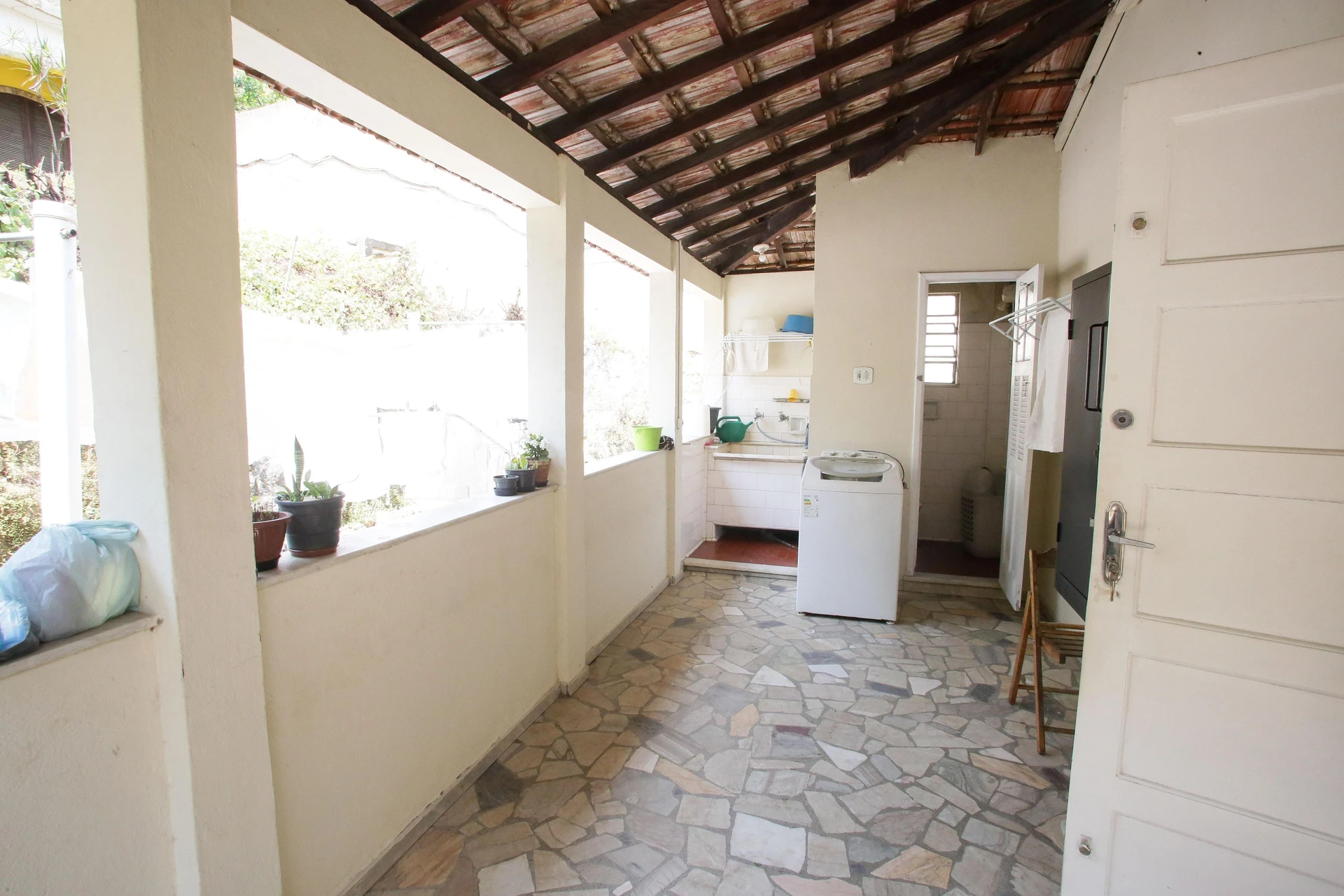 Furnished house with 3 bedrooms and 2 bathrooms — photo 8