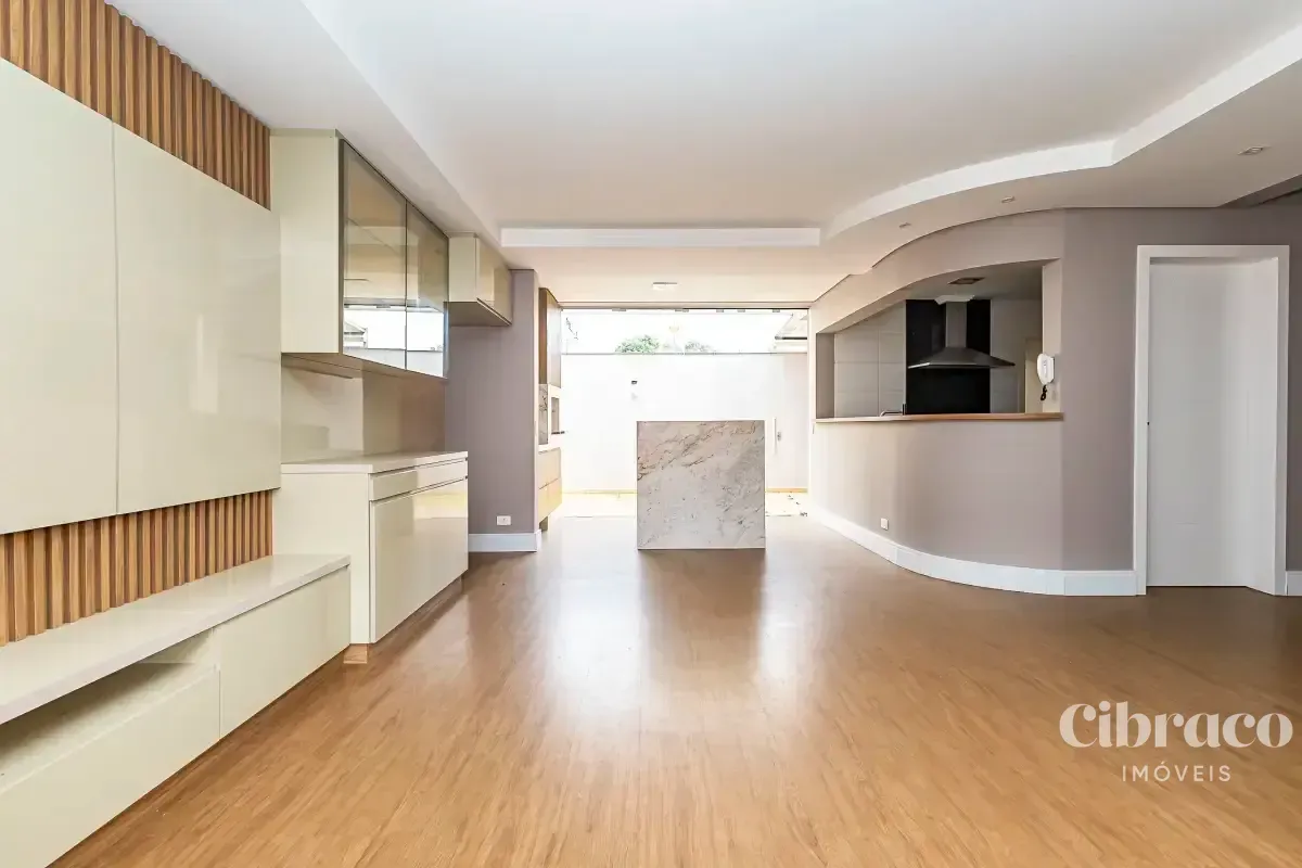 House with 3 bedrooms and a gas-stove open-plan kitchen — photo 3