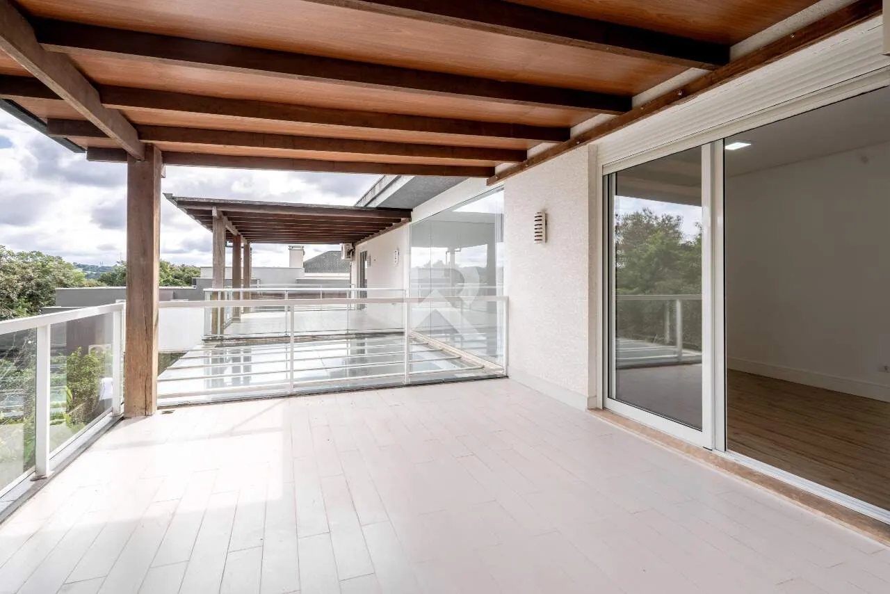 Furnished house with 4 en-suite rooms and 709 m² — photo 40