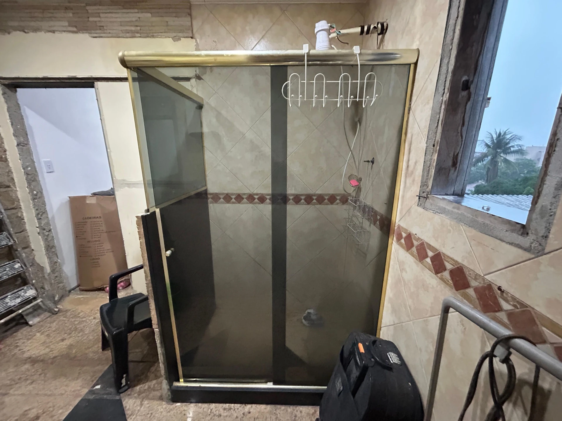 Casa com 4 quartos e varanda fechada de vidro — photo 19