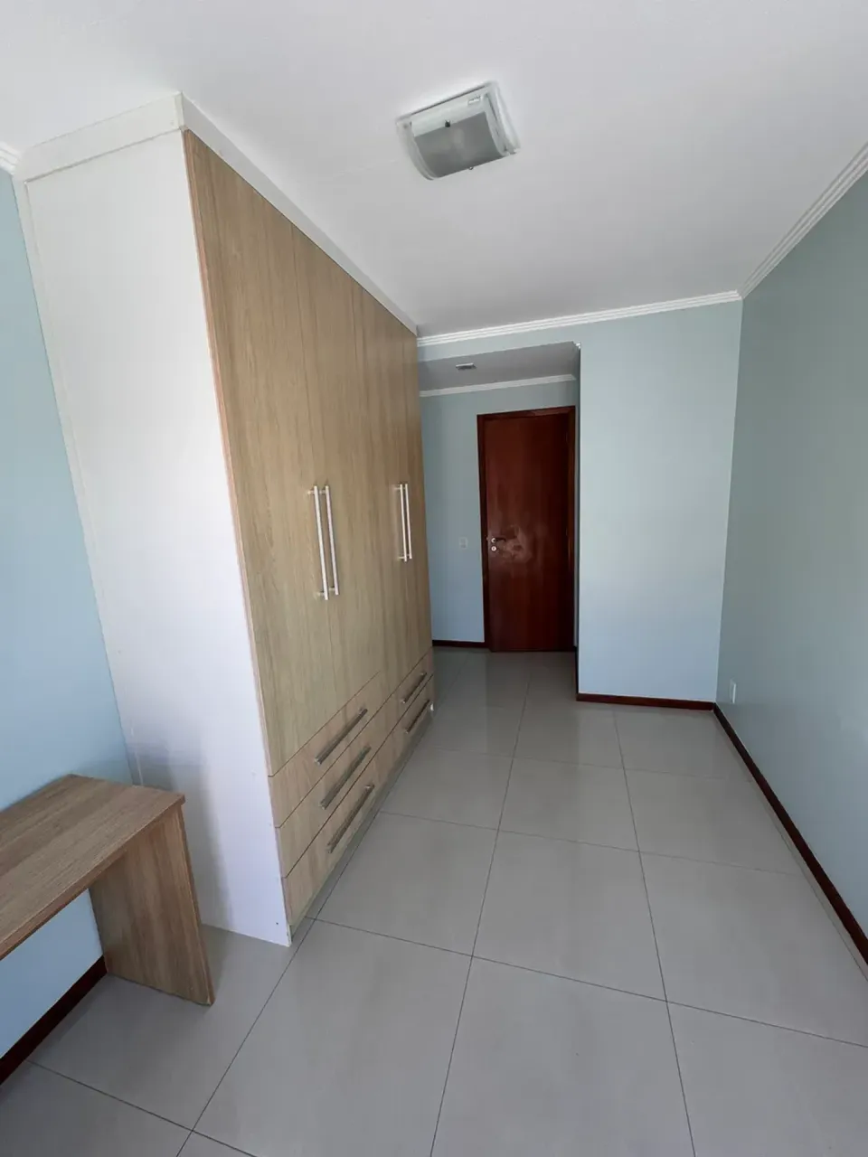 Apartamento com 4 quartos e cozinha separada fechada — photo 11