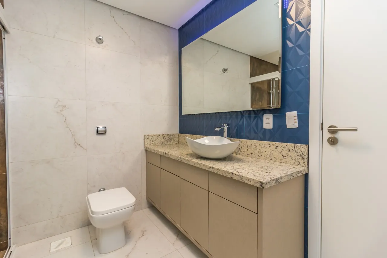 House with 4 en-suite bedrooms and open kitchen 412 m² — photo 32