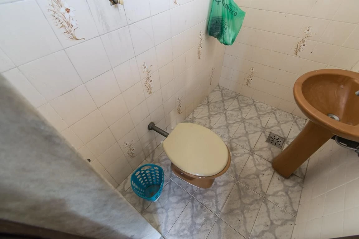 Casa sem mobília com 4 quartos e varanda — photo 7