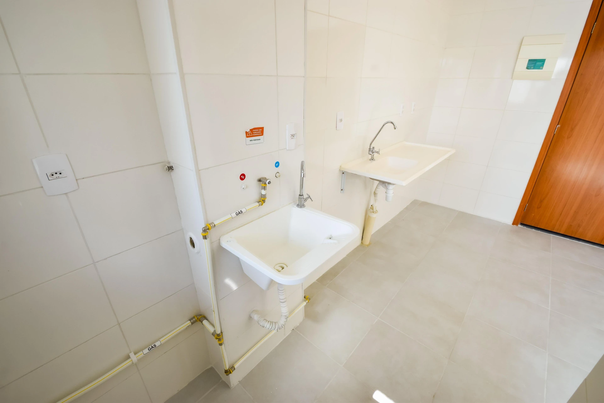 Mountain view in a 2-bedroom apartment, 42 m² — photo 48