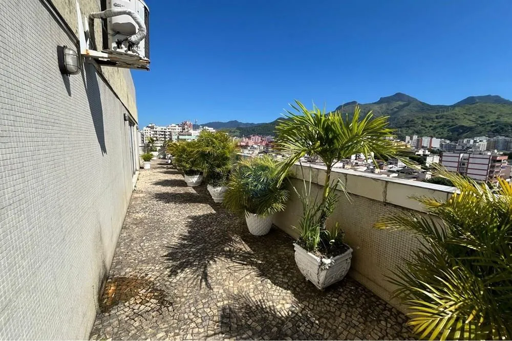 Furnished 4-bedroom apartment with 2 baths and 183 m² — photo 33