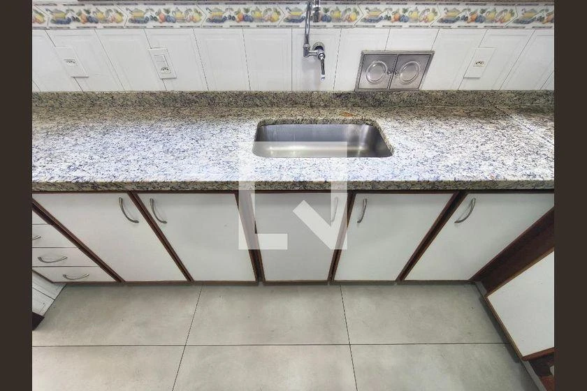 Мебльований будинок з 3 спальнями на 297 м² — photo 32