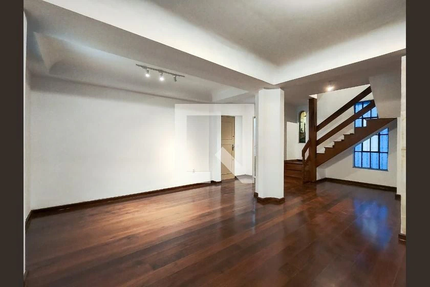 House with 5 en-suite bedrooms, 285 m² and parking — photo 21