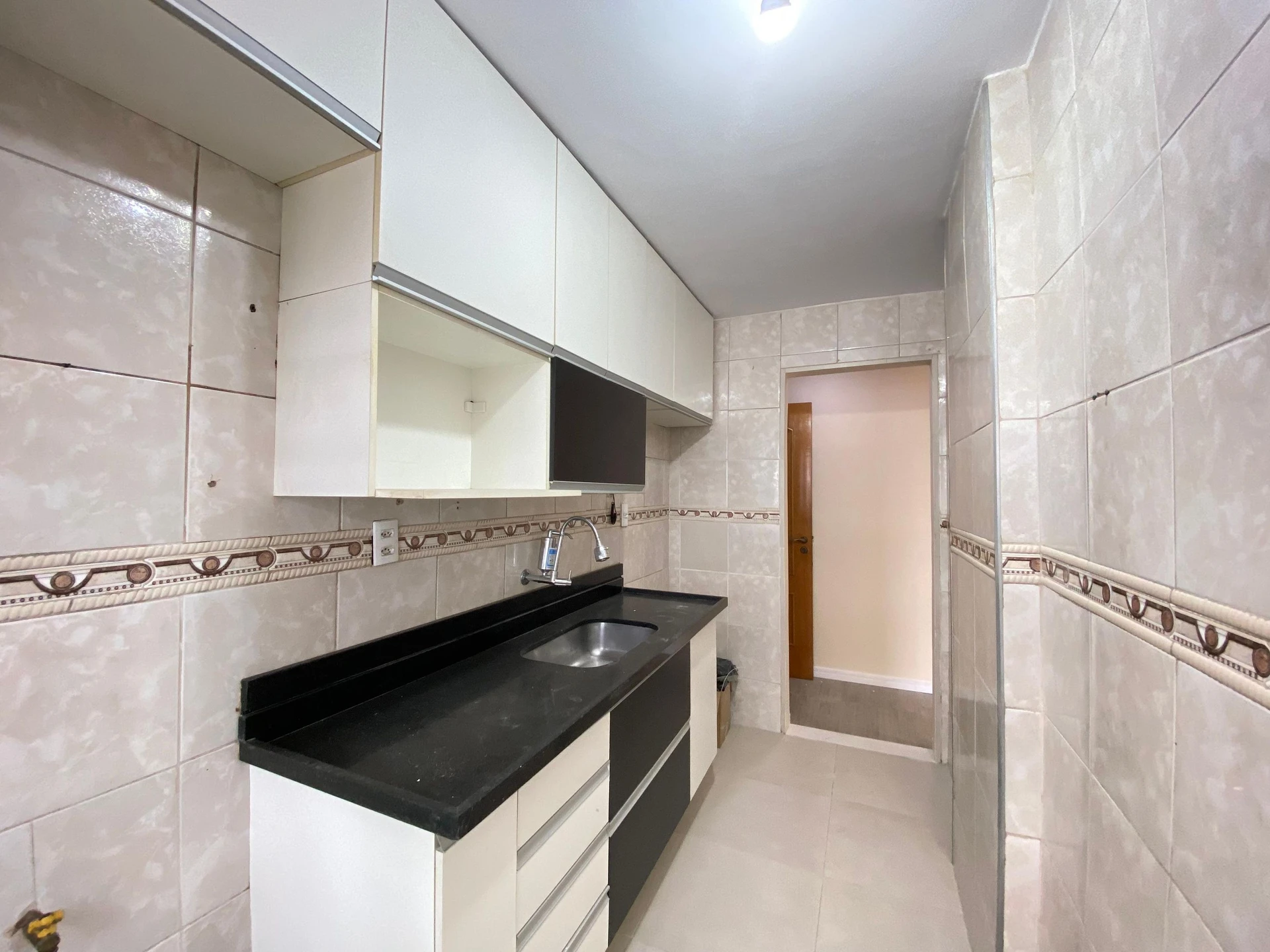 Rental apartment with a closed kitchen and 2 bedrooms — photo 47