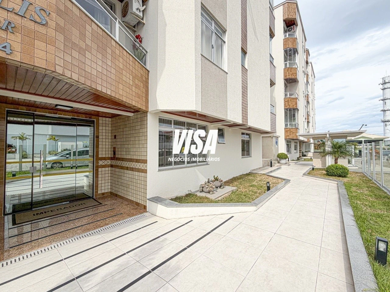 Apartamento de 3 habitaciones con suite y 97 m² — photo 2
