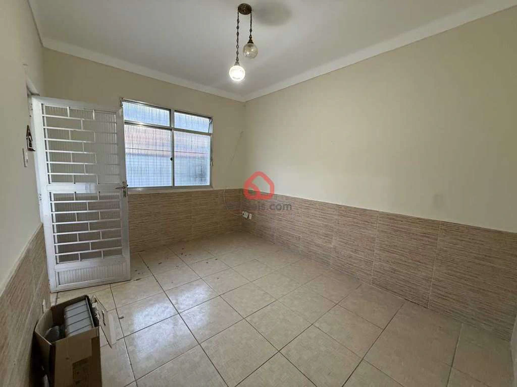 200 m² house with 3 bedrooms and 3 parking spaces — photo 7