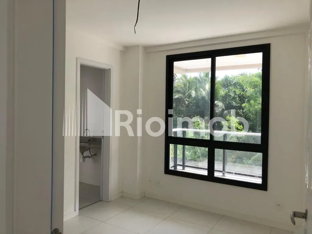 Duplex house with 3 suites and 5 bathrooms, 366 m² — photo 28