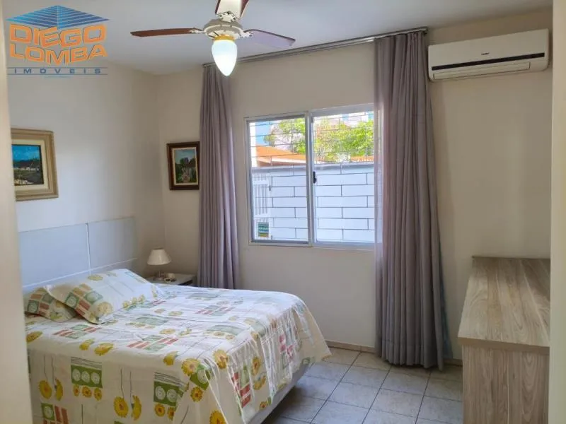 Apartamento amueblado de 1 dormitorio con plaza y cocina a gas — photo 3